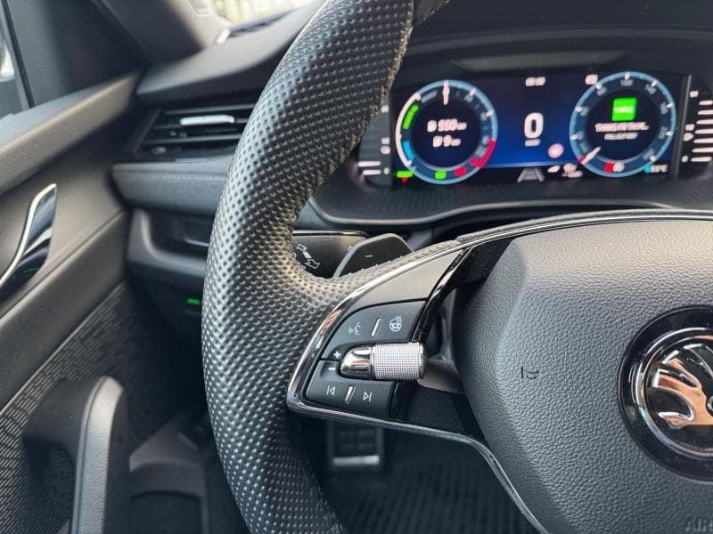 Skoda Octavia Sportline | 1.4 TSI Plug-In 204cv | Carplay | Caméra | Toit pano | GPS - 17