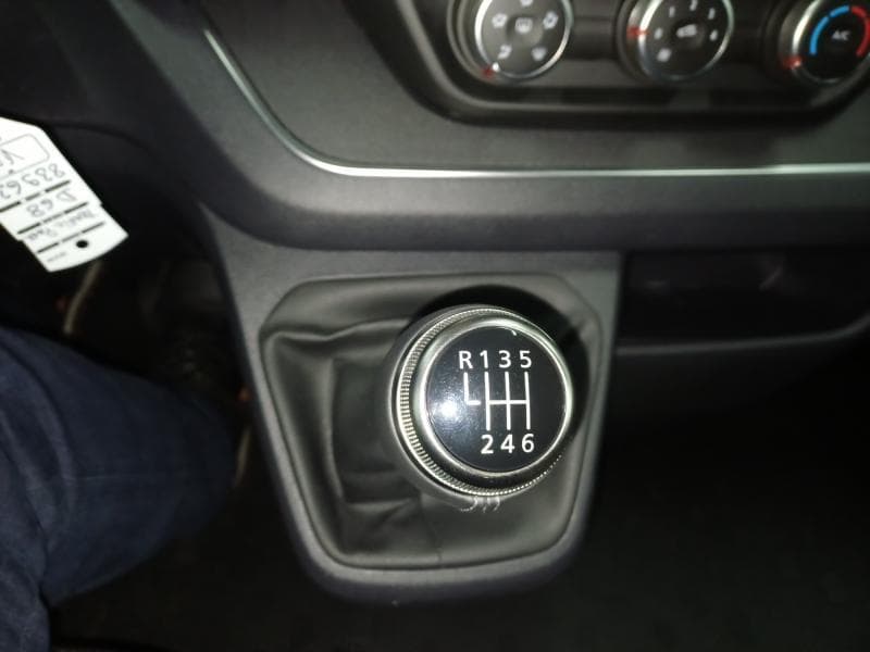 Renault Trafic Passenger Grand 2.0 Blue dCi Intens 9 Pl  150 Hp - 18