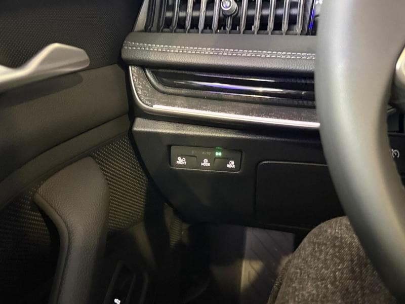 Skoda Superb Family - TOIT OUVRANT*CUIR*ATTELAGE*GPS*CARPLAY*ACC*KESSY*MATRIX LED*SIEGES MASSANTS ET VENTILES - 16