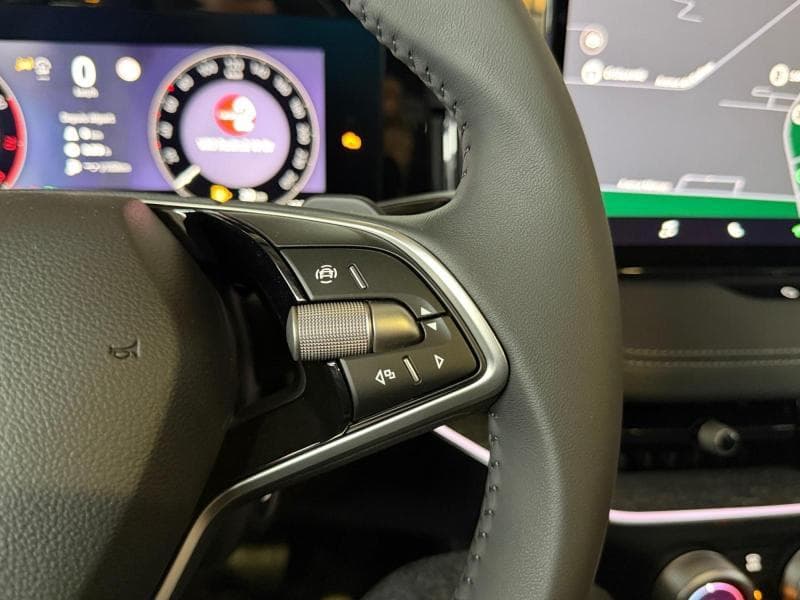 Skoda Superb Family - TOIT OUVRANT*CUIR*ATTELAGE*GPS*CARPLAY*ACC*KESSY*MATRIX LED*SIEGES MASSANTS ET VENTILES - 13