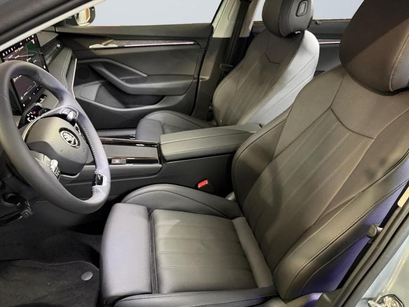 Skoda Superb Family - TOIT OUVRANT*CUIR*ATTELAGE*GPS*CARPLAY*ACC*KESSY*MATRIX LED*SIEGES MASSANTS ET VENTILES - 7