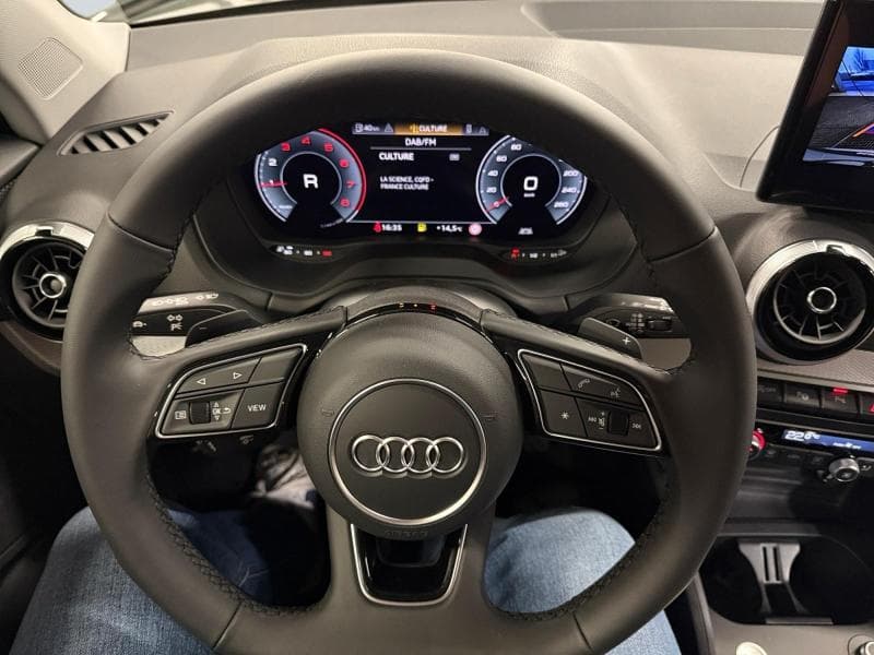 Audi Q2 S line - 9