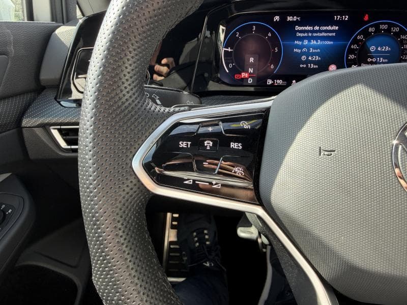 Volkswagen Golf R-Line | 2.0TDI 150CV | Boite auto | GPS | Toit ouvrant | Caméra | Carplay - 22