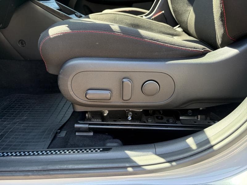 Hyundai Kona Feel N-Line | 1.6 hybrid 120cv | Boite auto | GPS | Caméra | Carplay | Attelage | Capteurs Av/Ar - 31