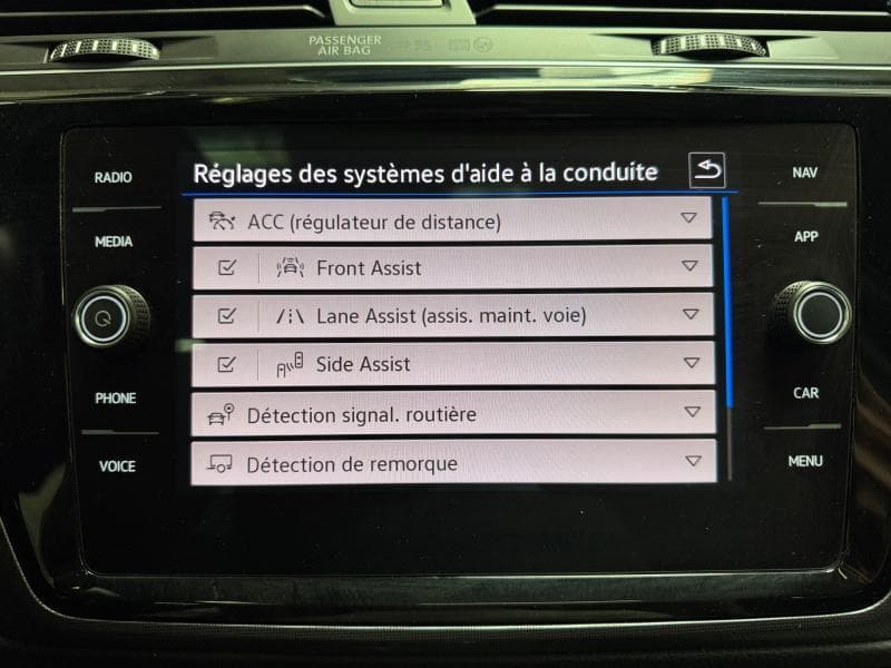 Volkswagen Touran Highline | 2.0 tdi 150 cv | 7 places | GPS | Toit pano ouvrant | Caméra | Carplay - 19