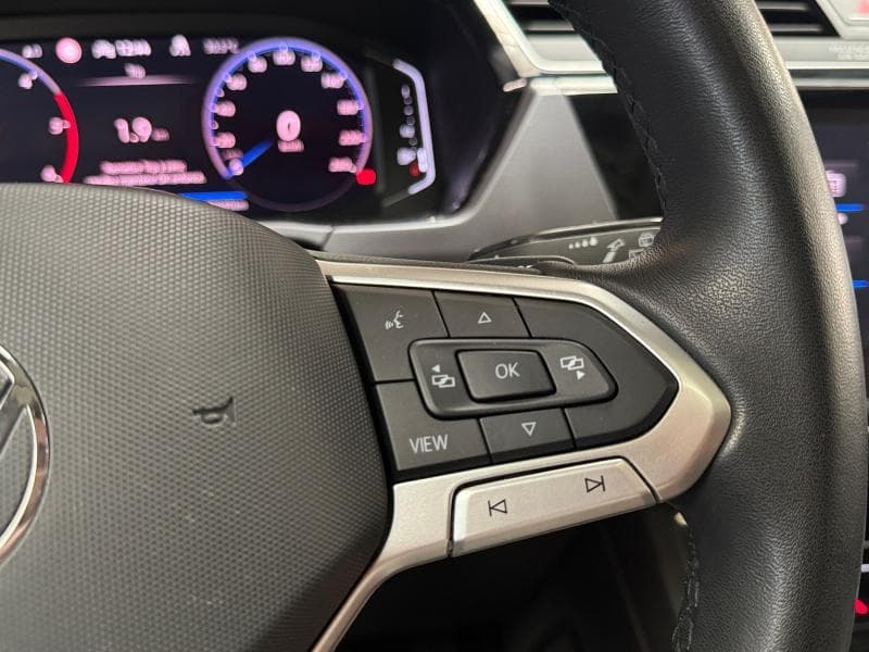 Volkswagen Touran Highline | 2.0 tdi 150 cv | 7 places | GPS | Toit pano ouvrant | Caméra | Carplay - 17
