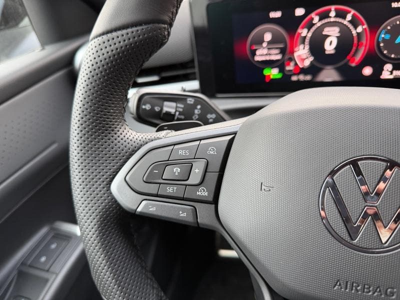 Volkswagen T-Roc R-Line*GPS*Camera*Carplay - 21