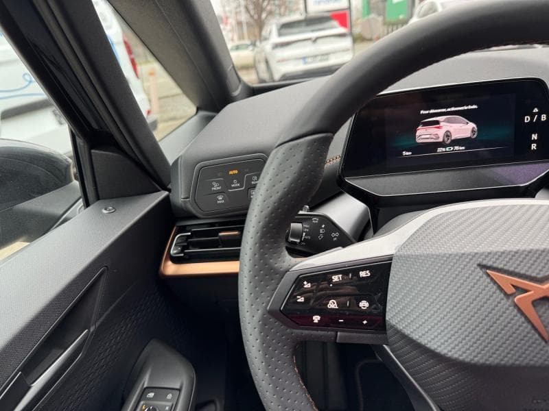 Cupra Born EBoost Corporate 59kw/h - 17