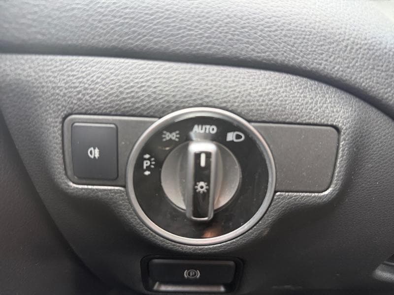 Mercedes-Benz CLA 180 CLA 180 | 1.6 122cv | GPS | Toit ouvrant | Caméra | Clim | Capteurs Ar - 23