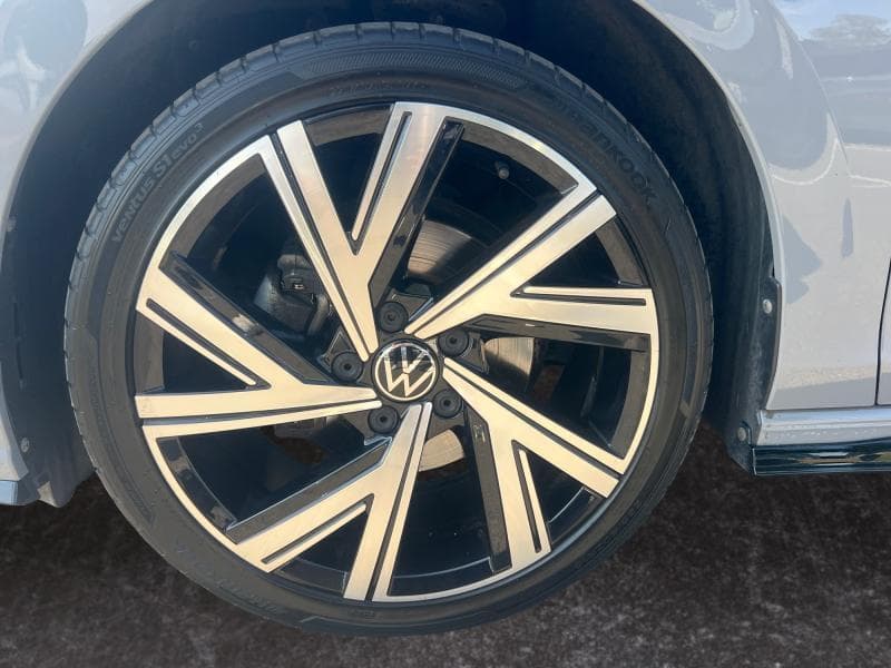 Volkswagen Golf R-Line | 2.0 TDI 150cv | Carplay | Caméra | GPS | Sièges Av chauffants - 9