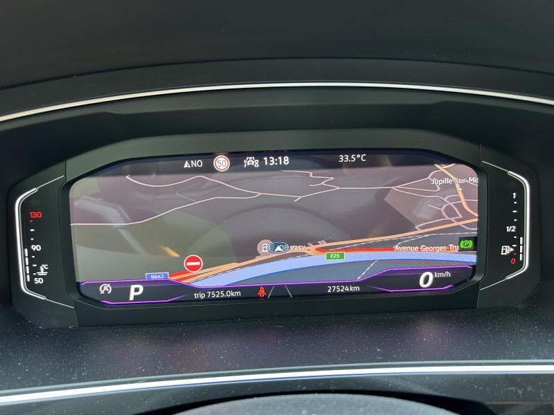 Volkswagen Tiguan R-Line | 1.5 TSI 150 CV | Carplay | Toit ouvrant et pano |  Camera 360 | GPS - 17