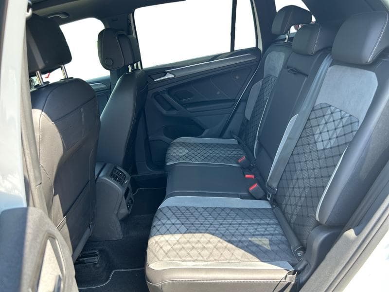 Volkswagen Tiguan R-Line | 1.5 TSI 150 CV | Carplay | Toit ouvrant et pano |  Camera 360 | GPS - 13