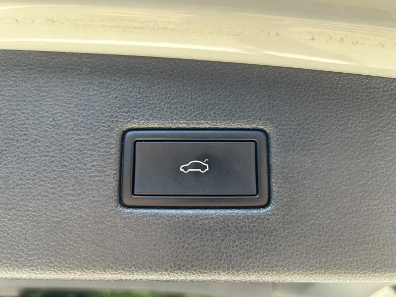 Volkswagen Tiguan R-Line | 1.5 TSI 150 CV | Carplay | Toit ouvrant et pano |  Camera 360 | GPS - 15