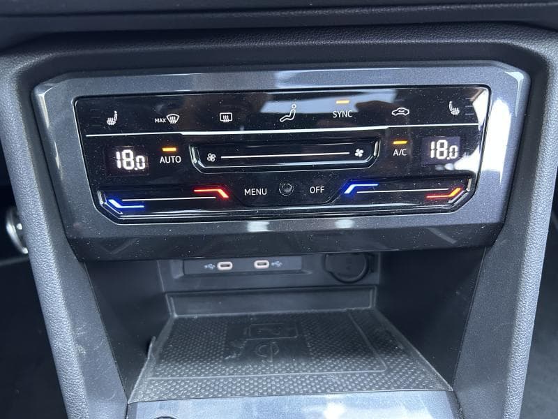 Volkswagen Tiguan R-Line | 1.5 TSI 150 CV | Carplay | Toit ouvrant et pano |  Camera 360 | GPS - 19
