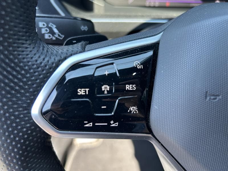 Volkswagen Tiguan R-Line | 1.5 TSI 150 CV | Carplay | Toit ouvrant et pano |  Camera 360 | GPS - 32