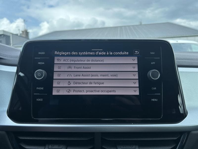 Volkswagen T-Roc Life | 1.0 TSI 110cv | Carplay | Capteurs Av/Ar | Virtual Cockpit | Clim - 18