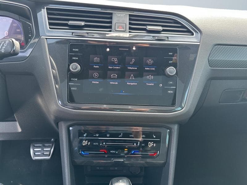 Volkswagen Tiguan R-Line | 1.5 150Cv | Boite auto | GPS | Caméra | Toit pano | Attelage| - 14