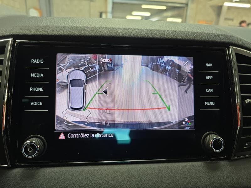Skoda Karoq Ambition | 1.0 TSi 110cv | Carplay | Camera | Sieges Chauff | Volant Chauff - 22
