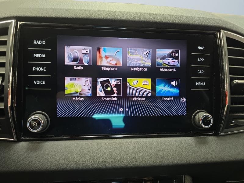 Skoda Karoq Ambition | 1.0 TSi 110cv | Carplay | Camera | Sieges Chauff | Volant Chauff - 20