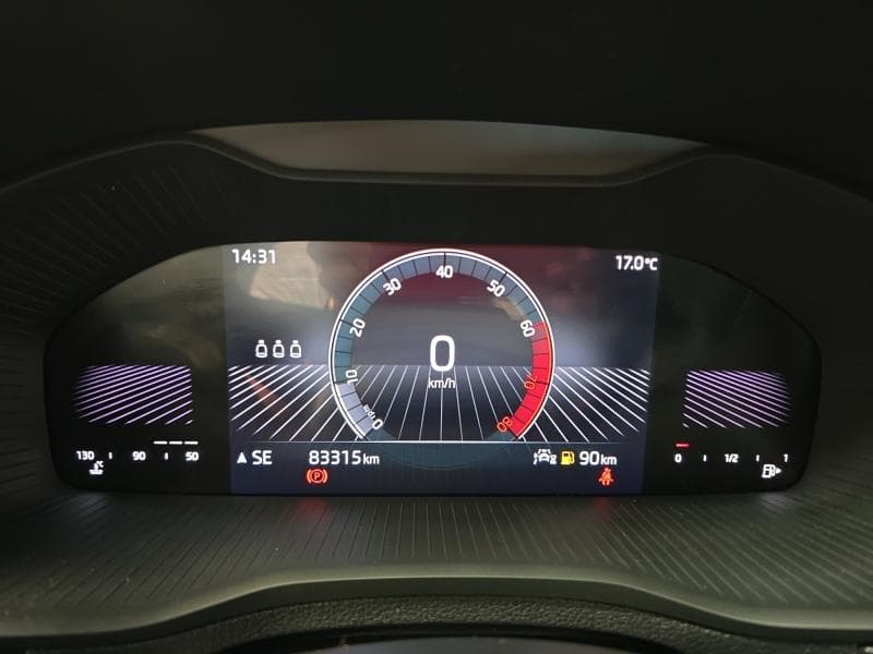 Skoda Karoq Ambition | 1.0 TSi 110cv | Carplay | Camera | Sieges Chauff | Volant Chauff - 14