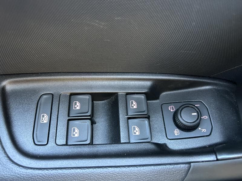 Audi A1 Advanced | 1.0 TFSI 116 CV | Boite auto | Capteurs arr | Carplay | Sieges av chauffants | Garantie=03/2030 - 31