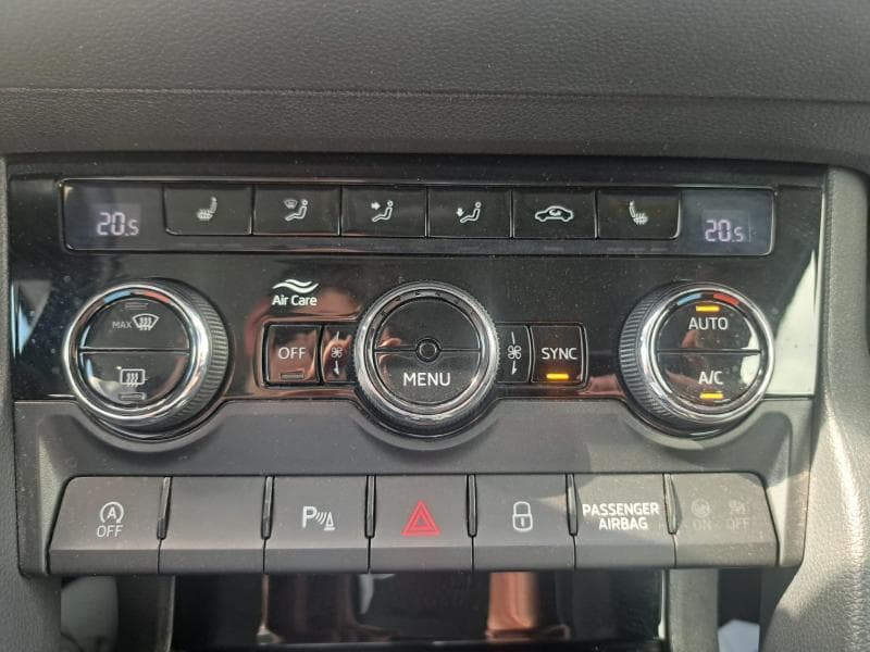 Skoda Karoq Ambition | 1.0 TSI 115 CV | GPS | Caméra | Clim auto | Attelage - 21