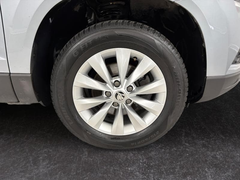 Skoda Karoq Ambition | 1.0 TSI 115 CV | GPS | Caméra | Clim auto | Attelage - 9