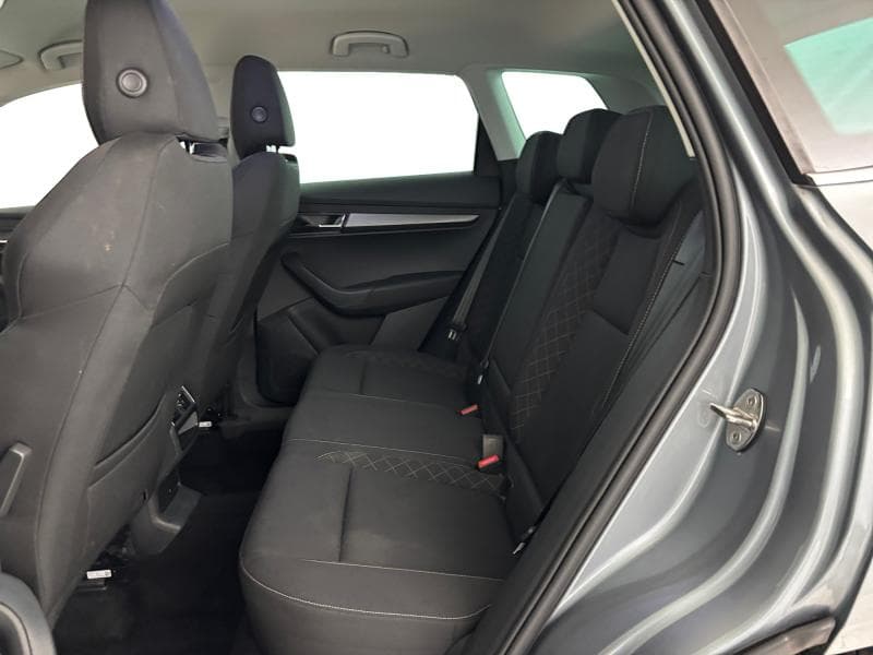 Skoda Karoq Ambition | 1.0 TSI 115 CV | GPS | Caméra | Clim auto | Attelage - 22