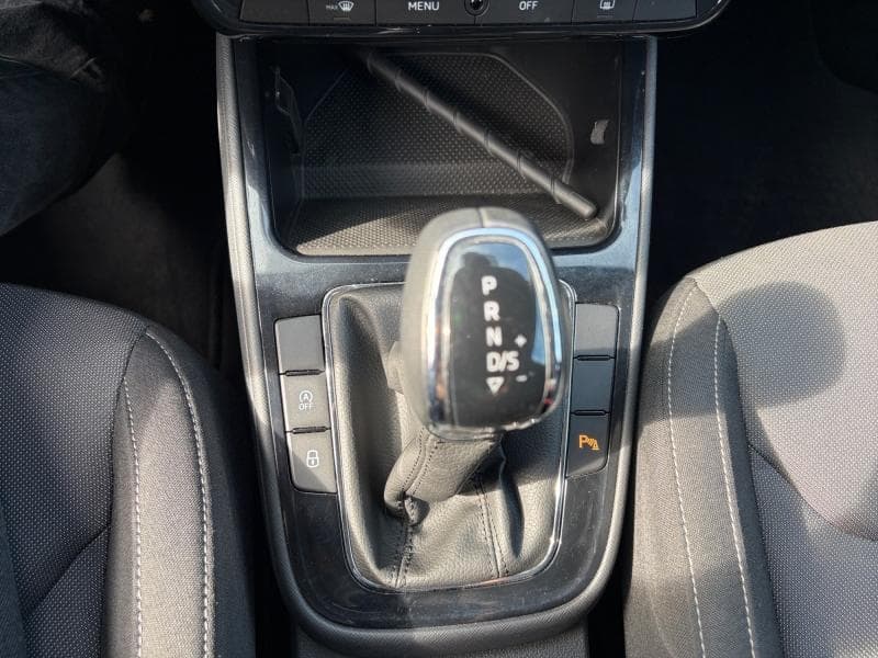 Skoda Fabia Ambition | 1.0 TSI 110 CV | Boite auto | GPS | Caméra | Carplay | Attelage | Capteurs Av/Ar | Clim auto - 29