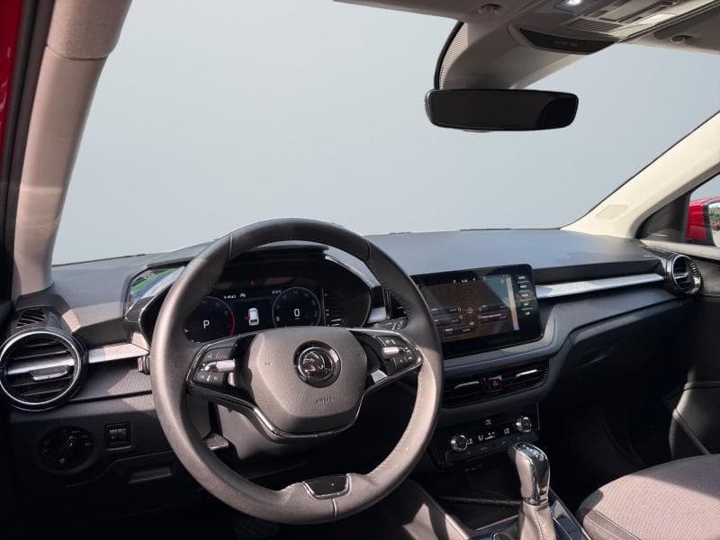 Skoda Fabia Ambition | 1.0 TSI 110 CV | Boite auto | GPS | Caméra | Carplay | Attelage | Capteurs Av/Ar | Clim auto - 4