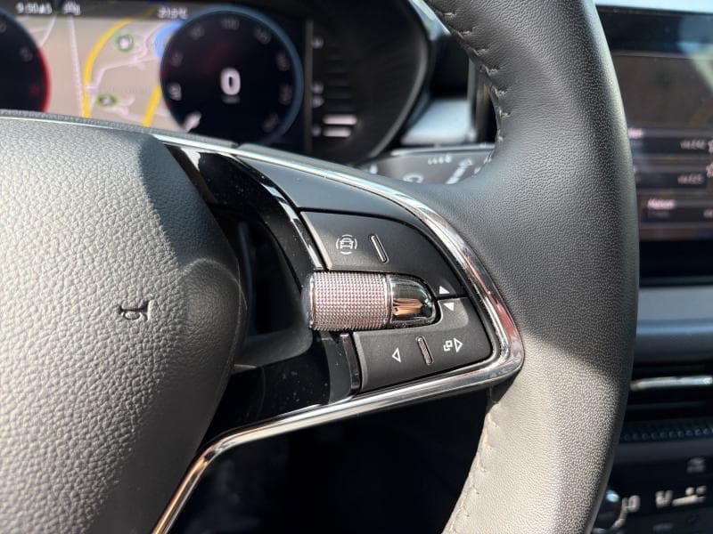 Skoda Fabia Ambition | 1.0 TSI 110 CV | Boite auto | GPS | Caméra | Carplay | Attelage | Capteurs Av/Ar | Clim auto - 22