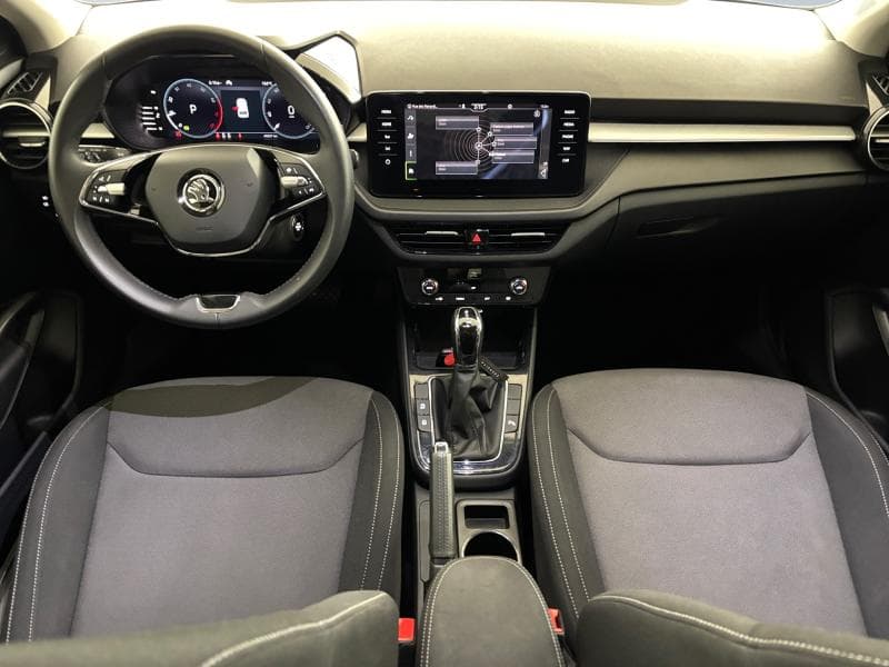 Skoda Fabia Ambition | 1.0 TSI 110 CV | Boite auto | GPS | Caméra | Carplay | Attelage | Capteurs Av/Ar | Clim auto - 13