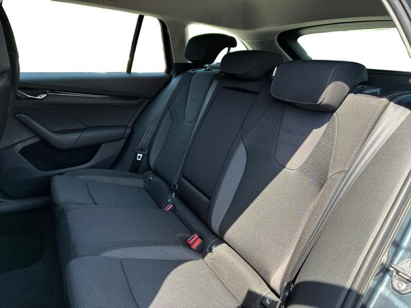 Skoda Octavia Ambition | 1.0 Tsi 110 CV | Gps | Clim | Alu | Camera - 15