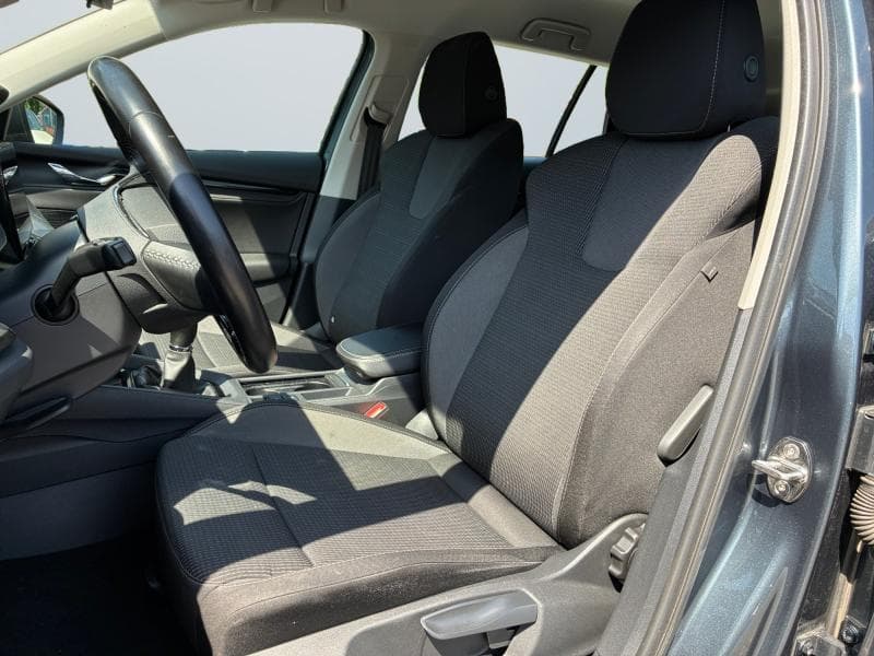 Skoda Octavia Ambition | 1.0 Tsi 110 CV | Gps | Clim | Alu | Camera - 10