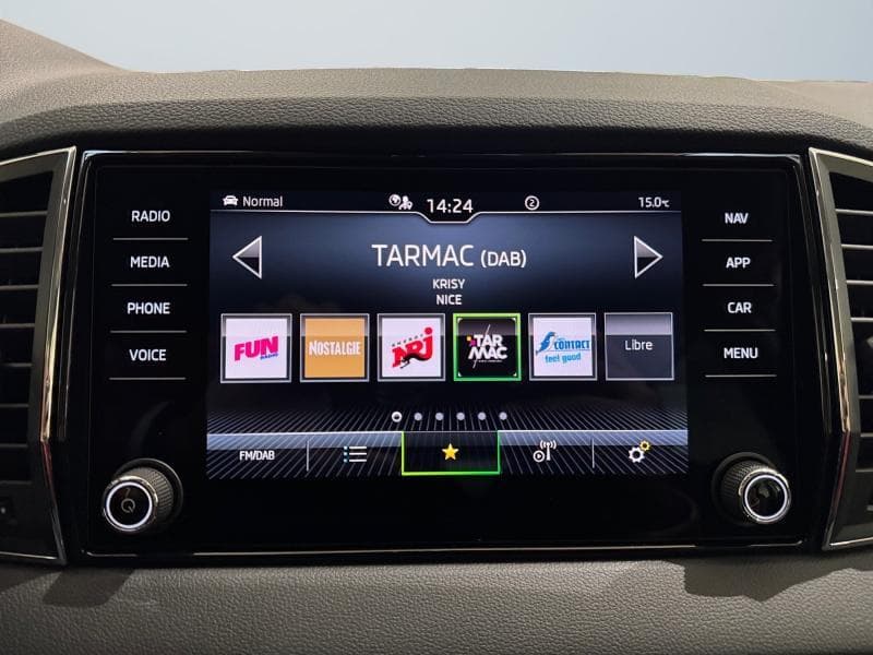 Skoda Karoq Selection*Carplay*Keyless*Camera - 21