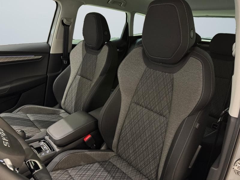 Skoda Karoq Selection*Carplay*Keyless*Camera - 11