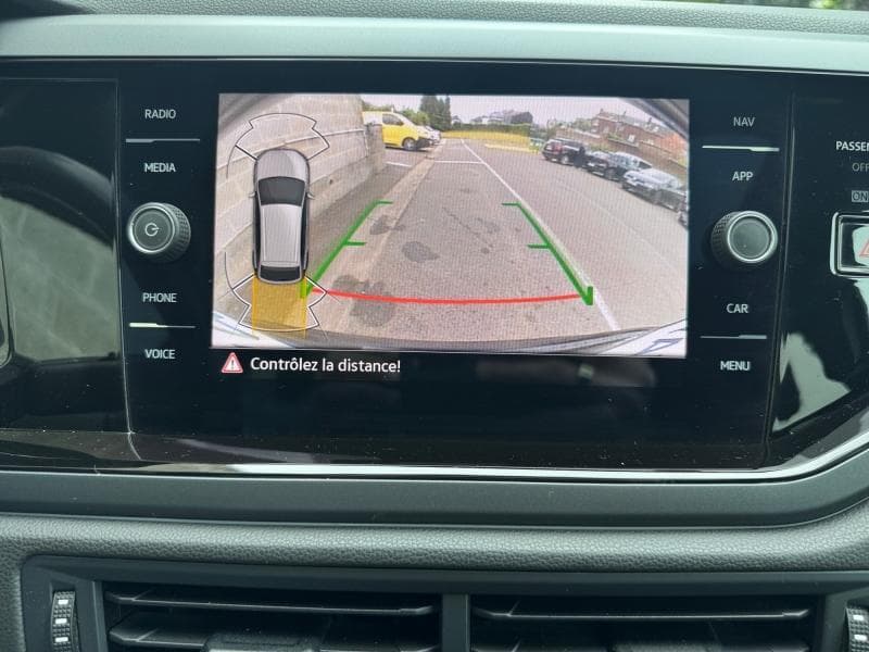 Volkswagen Taigo R-Line | 1.0 TSI 110cv | GPS | Caméra | Carplay | Clim auto - 24
