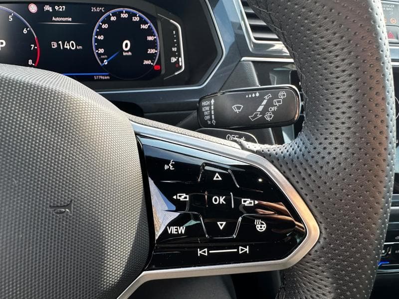 Volkswagen Tiguan R-Line | 1.5 TSI 150cv | Carplay | Caméra | Attelage | Sièges Av chauffants - 32