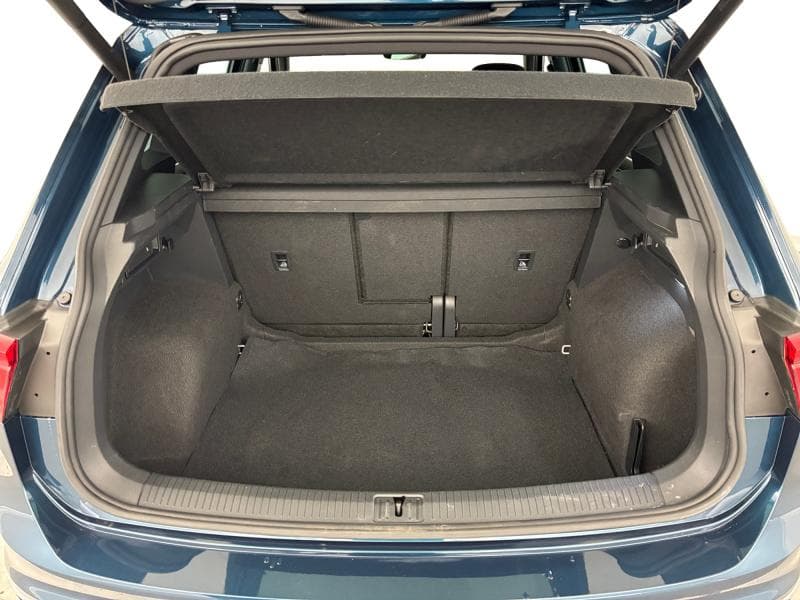 Volkswagen Tiguan R-Line | 1.5 TSI 150cv | Carplay | Caméra | Attelage | Sièges Av chauffants - 17