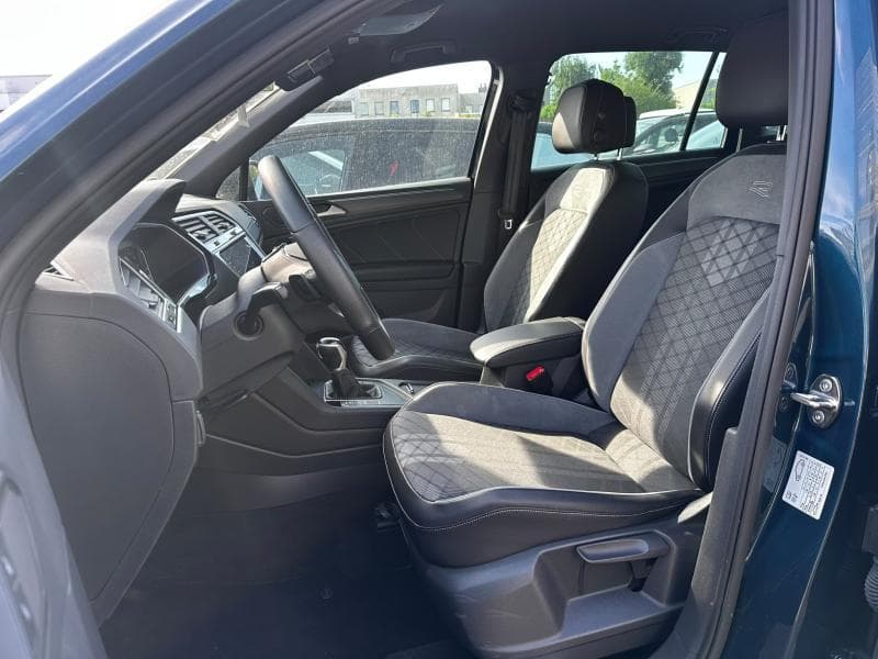 Volkswagen Tiguan R-Line | 1.5 TSI 150cv | Carplay | Caméra | Attelage | Sièges Av chauffants - 18