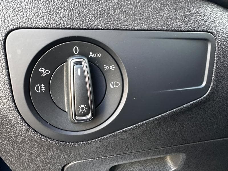 Volkswagen Tiguan R-Line | 1.5 TSI 150cv | Carplay | Caméra | Attelage | Sièges Av chauffants - 29