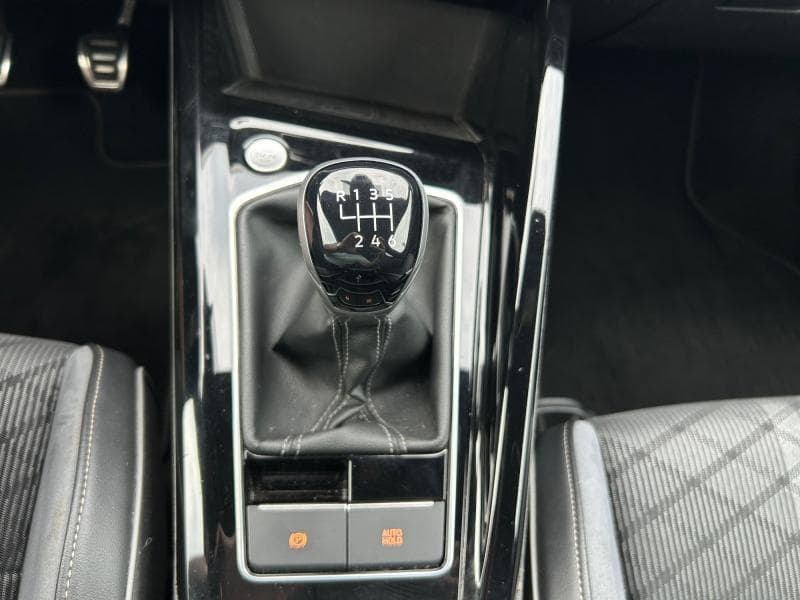 Volkswagen Golf R-Line | 1.5 TSI 131Cv | GPS | Caméra | Carplay | Capteurs Av/Ar - 23