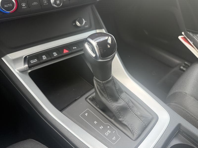Audi Q3 Attraction | 2.0 TDI 150cv | GPS | Carplay | Clim Auto | Capteurs AV+AR | Cuir - 18