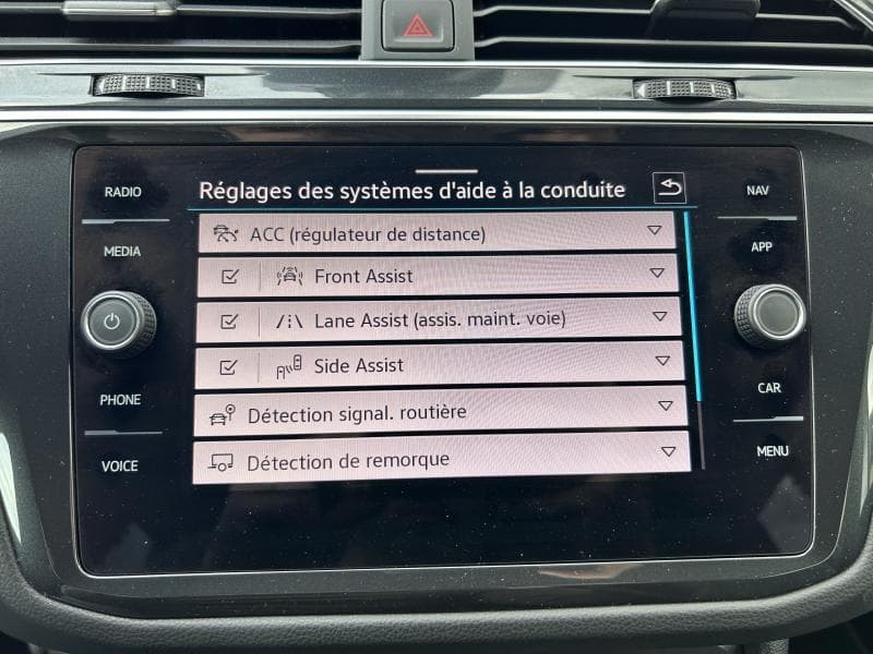 Volkswagen Tiguan R-Line int/ext | 1.5 TSI 150 CV | Boite auto | Camera | Sieges av et volant chauff | Tout ouv et pano - 28