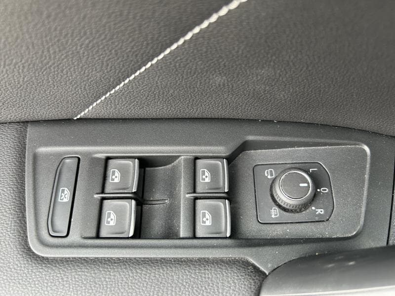 Volkswagen Tiguan R-Line int/ext | 1.5 TSI 150 CV | Boite auto | Camera | Sieges av et volant chauff | Tout ouv et pano - 39