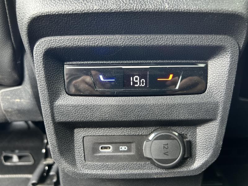Volkswagen Tiguan R-Line int/ext | 1.5 TSI 150 CV | Boite auto | Camera | Sieges av et volant chauff | Tout ouv et pano - 38