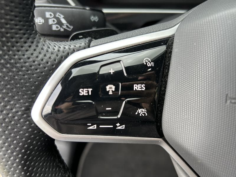 Volkswagen Tiguan R-Line int/ext | 1.5 TSI 150 CV | Boite auto | Camera | Sieges av et volant chauff | Tout ouv et pano - 34