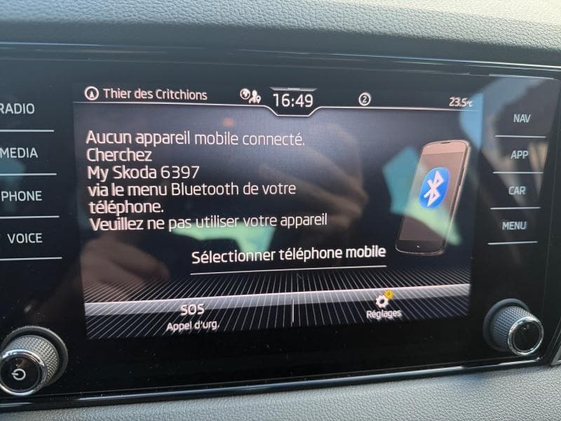 Skoda Karoq Ambition | 1.0 tsi 110 cv | gps | carplay | camera | clim auto - 17