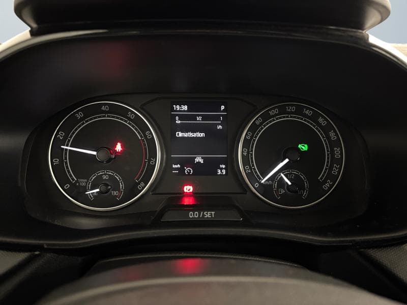 Skoda Fabia Ambition | 1.0 tsi | Boite auto | Carplay | Capteurs Ar | Clim auto - 14