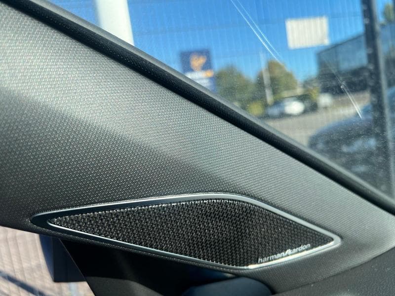 Volkswagen Golf R R | 2.0 tsi 333cv | Boite auto | 4Motion | GPS | Caméra | Carplay | Akrapovic - 29
